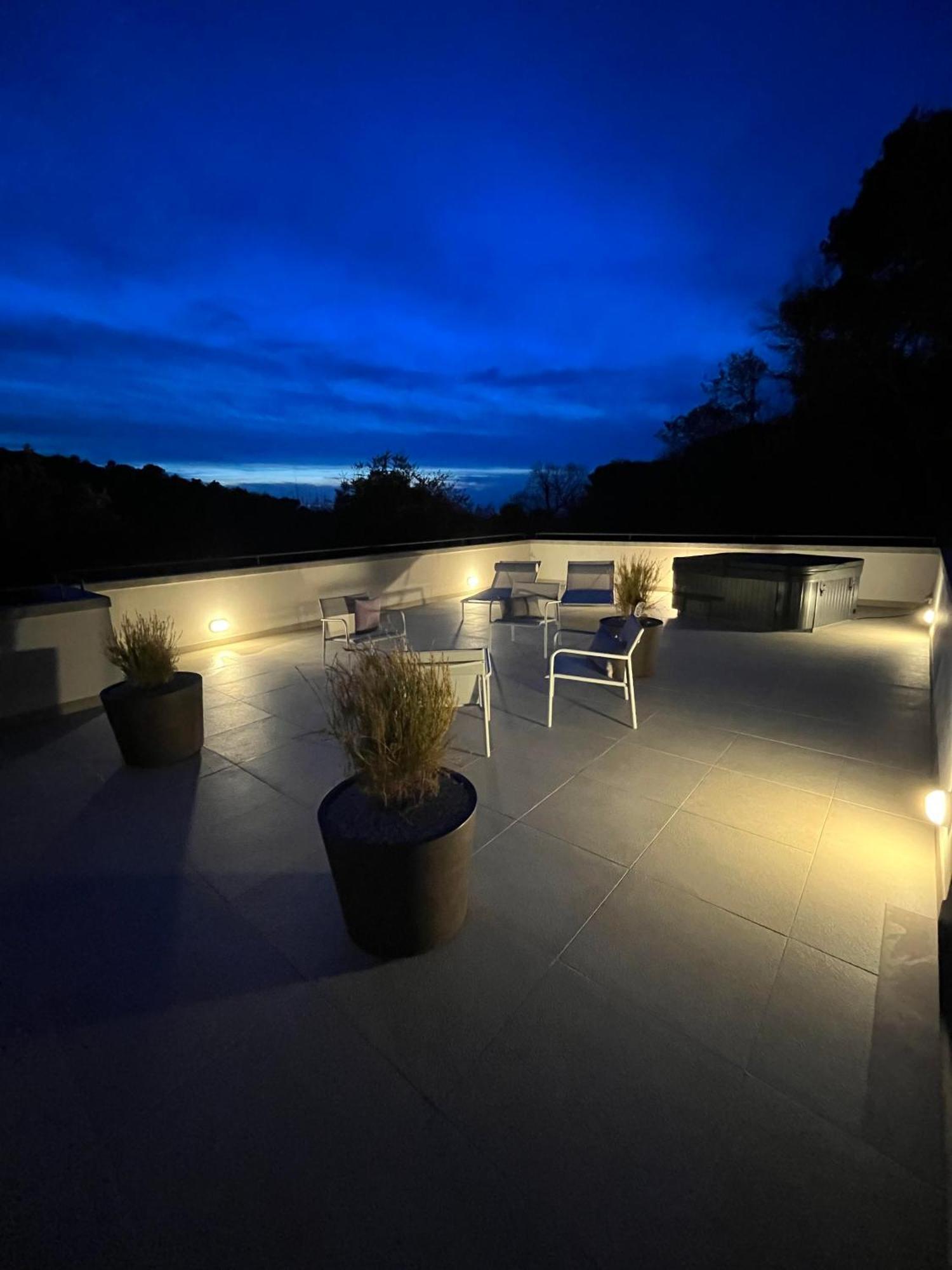 Eze Villa ภายนอก รูปภาพ