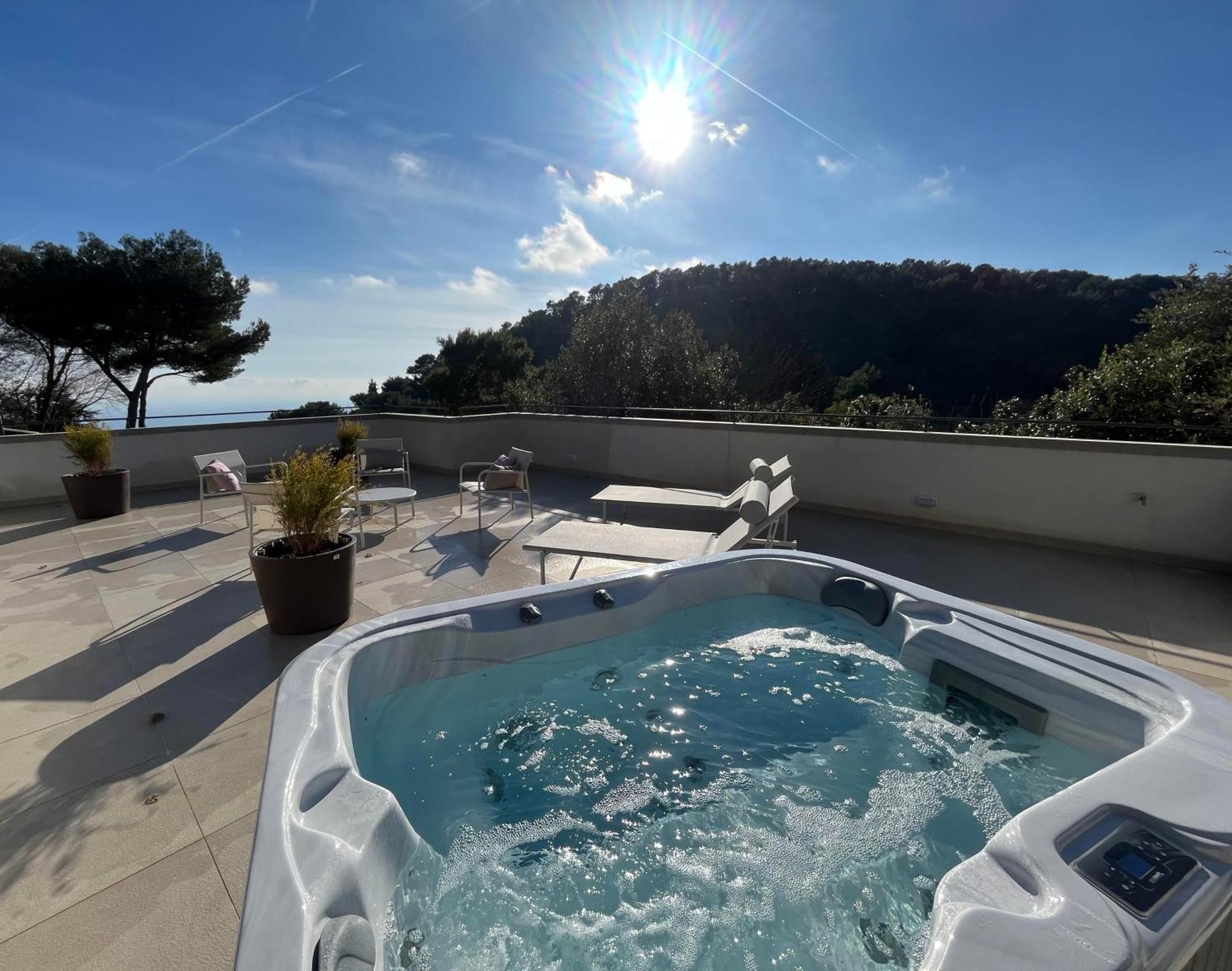 Eze Villa ภายนอก รูปภาพ